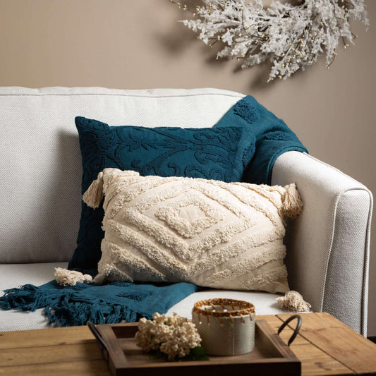 Tufted Pillow With Tassels